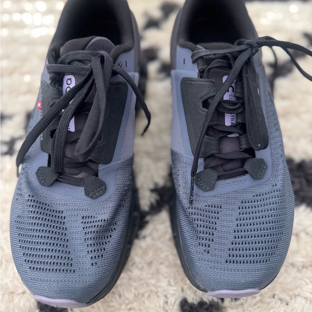 On Running Women's Black and Gray Athletic Shoes